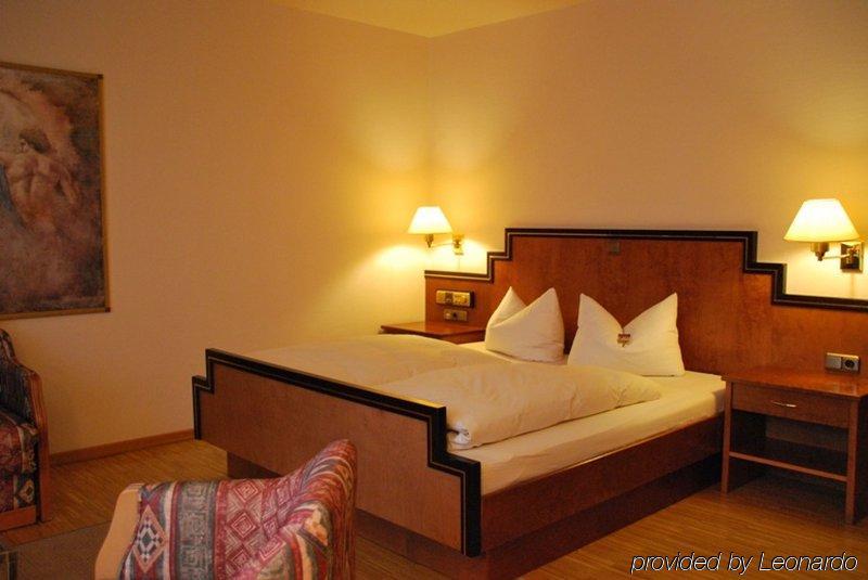 Posthaus Hotel Residenz Кронберґ-ім-Таунус Номер фото