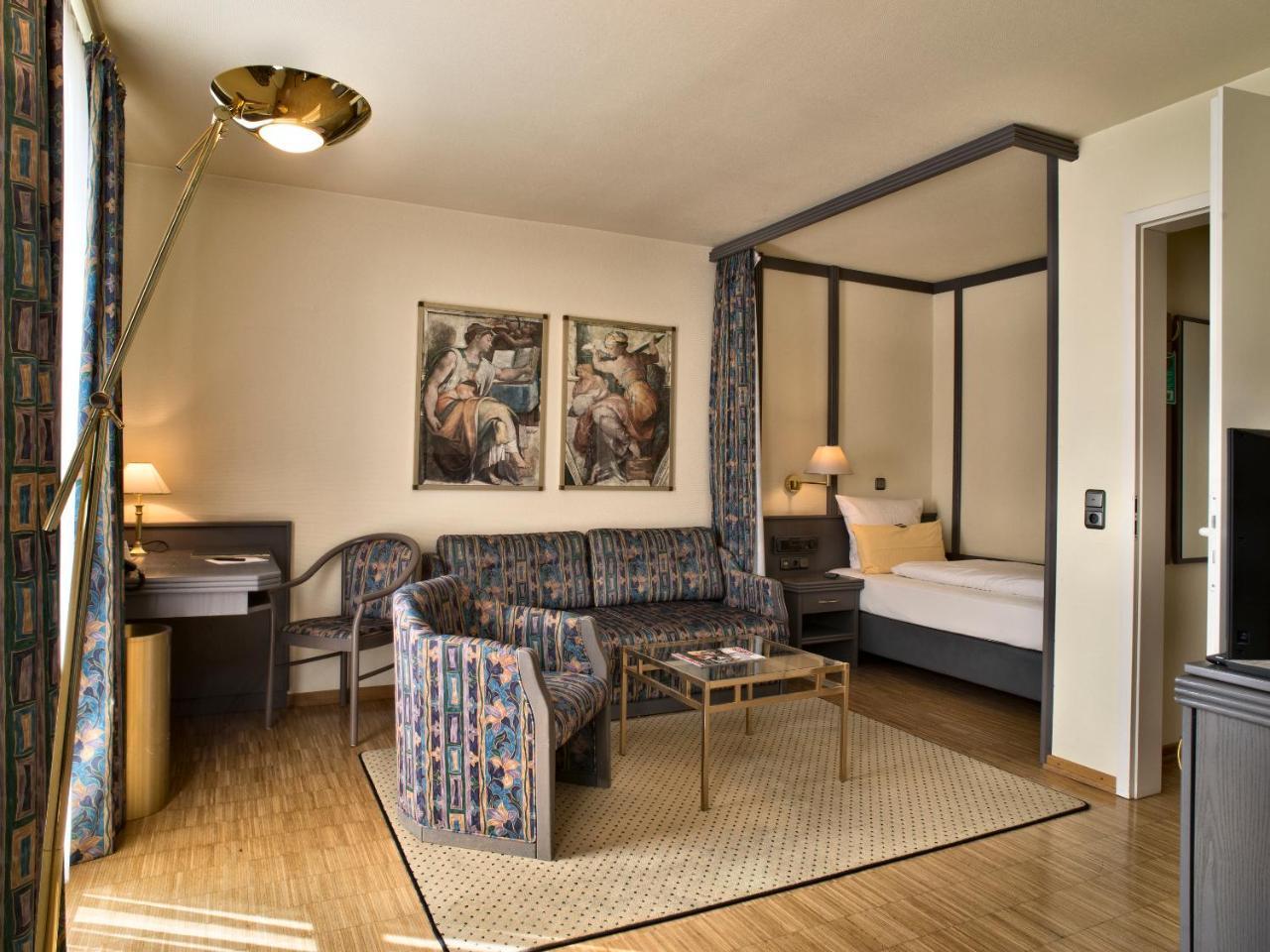 Posthaus Hotel Residenz Кронберґ-ім-Таунус Екстер'єр фото