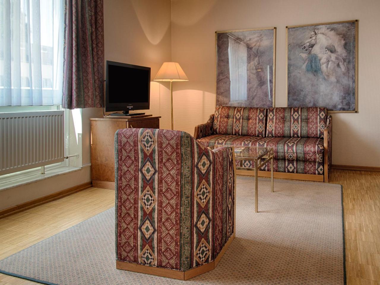 Posthaus Hotel Residenz Кронберґ-ім-Таунус Екстер'єр фото