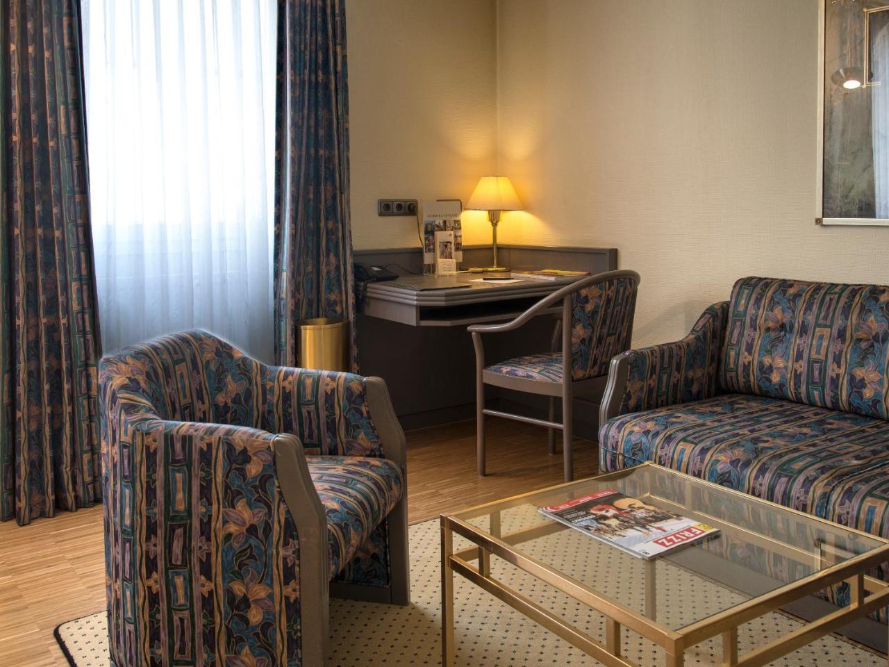 Posthaus Hotel Residenz Кронберґ-ім-Таунус Екстер'єр фото
