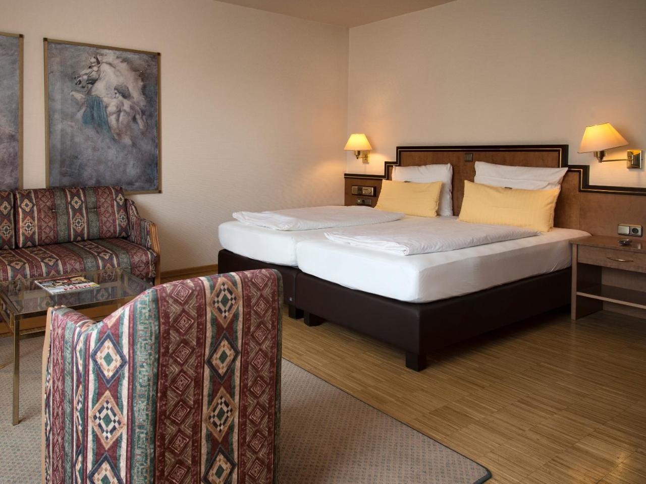 Posthaus Hotel Residenz Кронберґ-ім-Таунус Екстер'єр фото